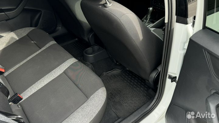 Skoda Rapid 1.6 AT, 2020, 205 000 км