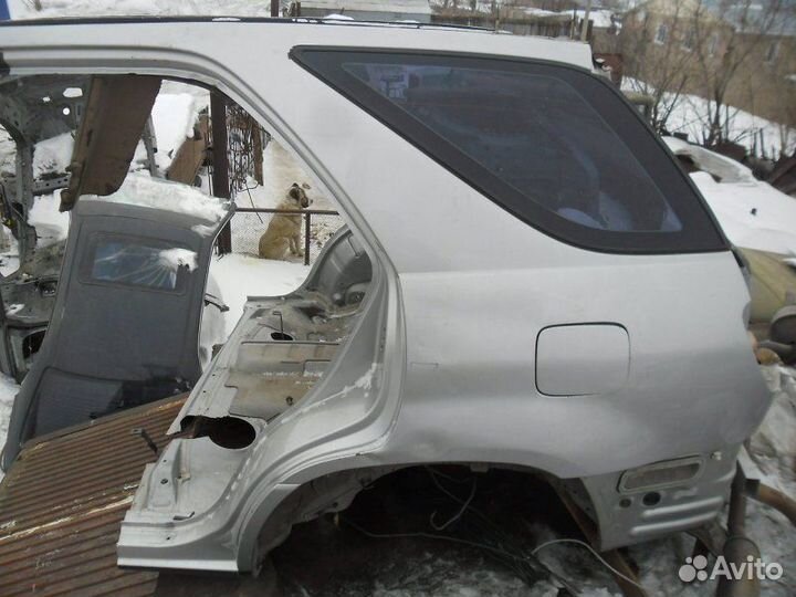 Стекло собачника левое Lexus Rx300 MCU10 2azfe