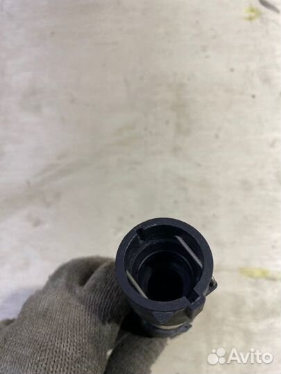 Патрубок системы охлаждения Audi A4 8K2 CDH