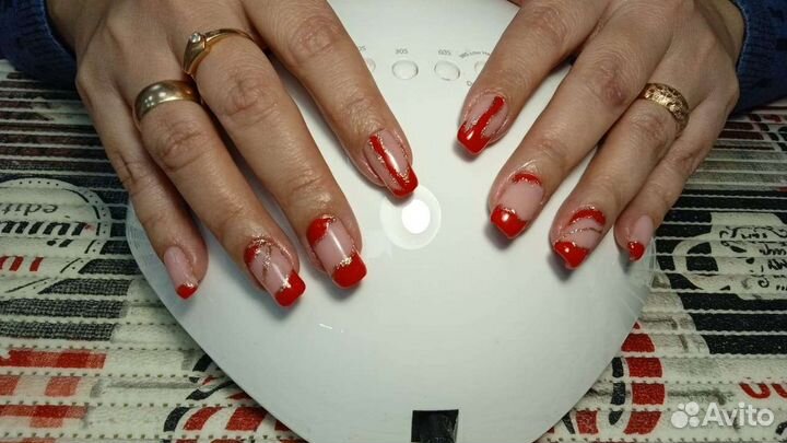 Маникюр, коррекция и окрашивание бровей и ресниц