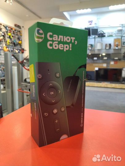 Sber SberBox с виртуальными ассистентами Салют от