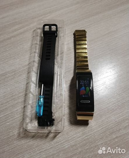 Huawei band 4 pro