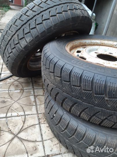 Durun D2009 215/65 R16