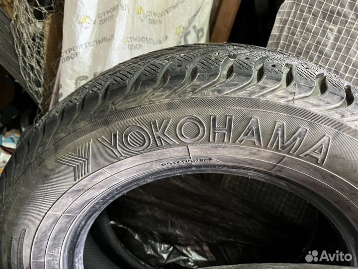 Yokohama Ice Guard IG35 215/65 R16 102