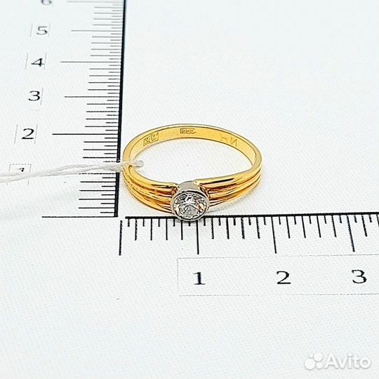 Золотое кольцо с бриллиантом 17,5р