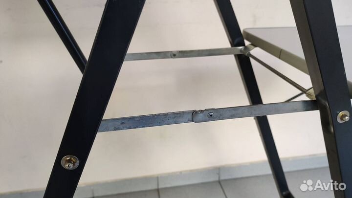 Столик для проектора и ноутбука складной