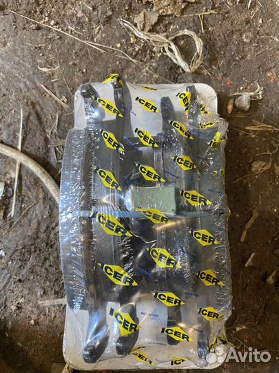 Колодки тормозные передние Мазда мпв Mazda mpv