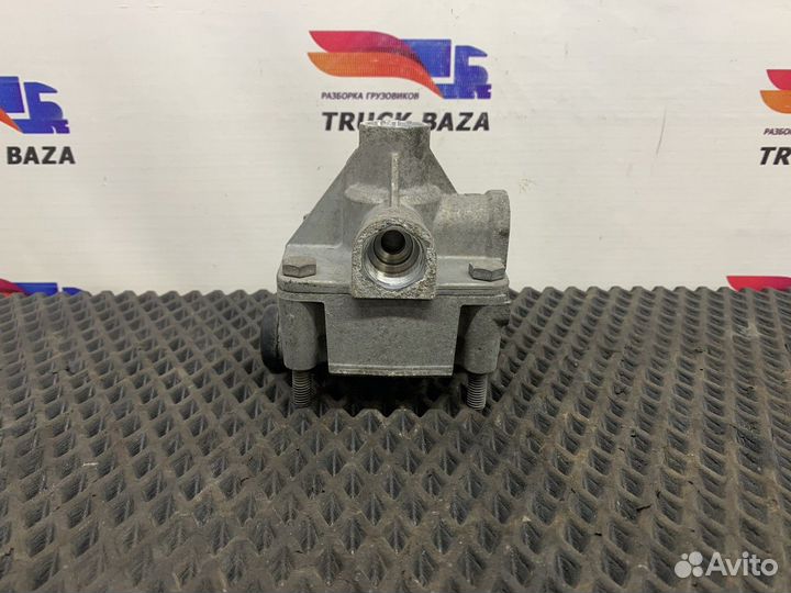 Клапан ускорительный