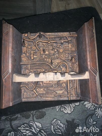 Стена трофеев хтщника neca