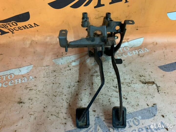 Педальный узел Kia Awella VS222795 B5.824801 1996