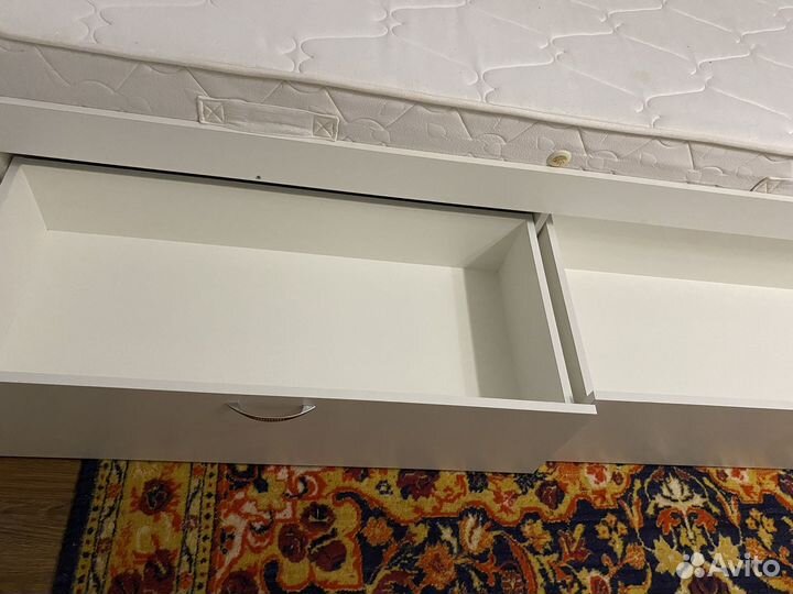 Кровать односпальная 90х200 с матрасом