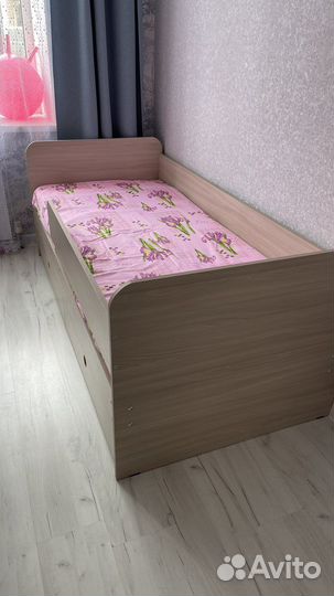 Детская кровать 180 на 80 с матрасом