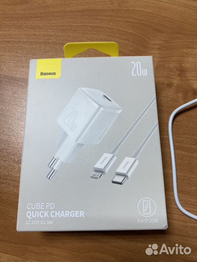 Зарядное устройство baseus type-c-iPhone 20w