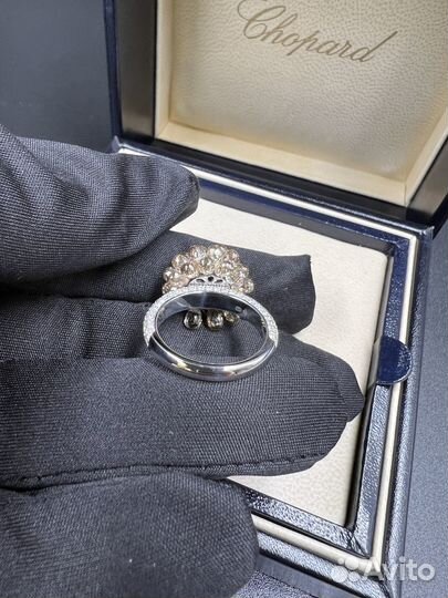 Кольцо Chopard Copacabana Brown Briolette Diamonds