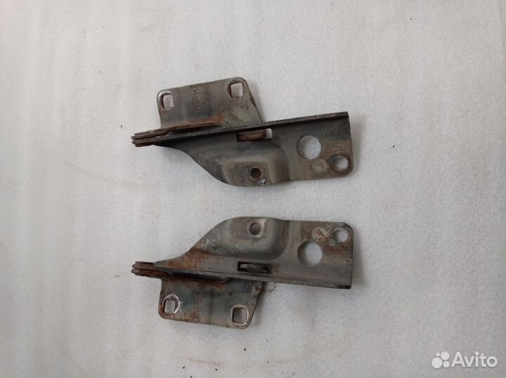 Петли капота Nissan Sunny FB15 QG15