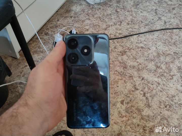 TECNO Camon 11 Pro, 6/64 ГБ