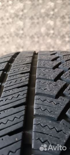 Ovation W-586 225/55 R17