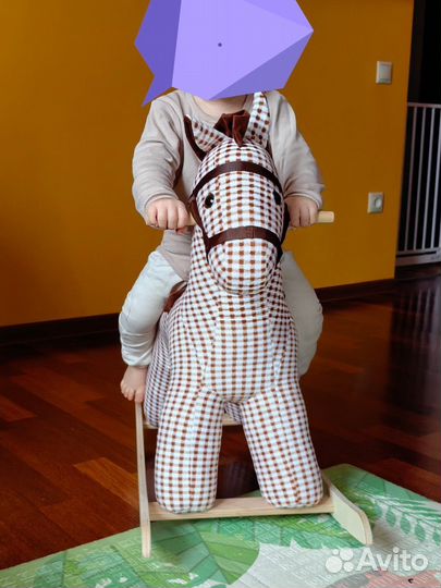 Детская качалка лошадь