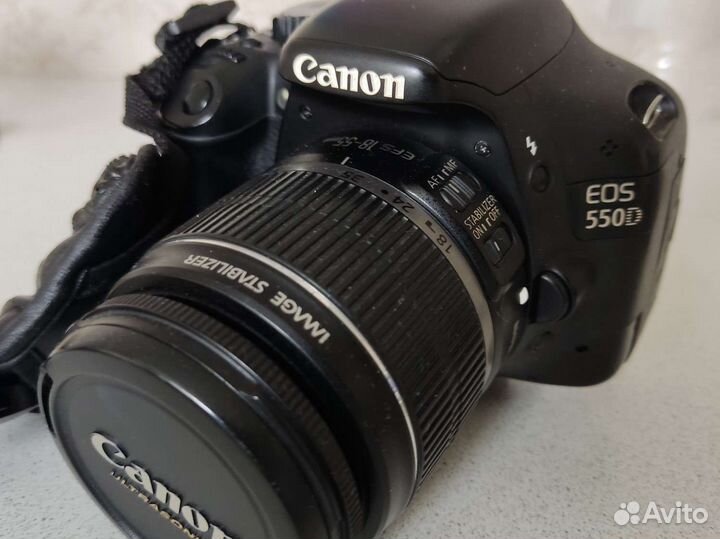 Зеркальный фотоаппарат canon 550d