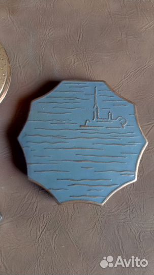 Пудреница мушка шкатулка