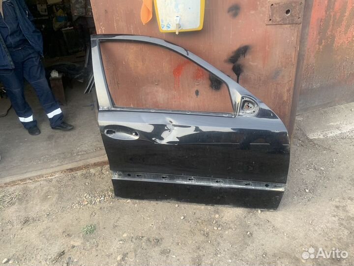 Дверь правая мерседес w211