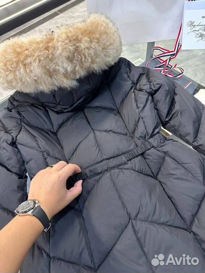 Пуховик женский Moncler Loriot