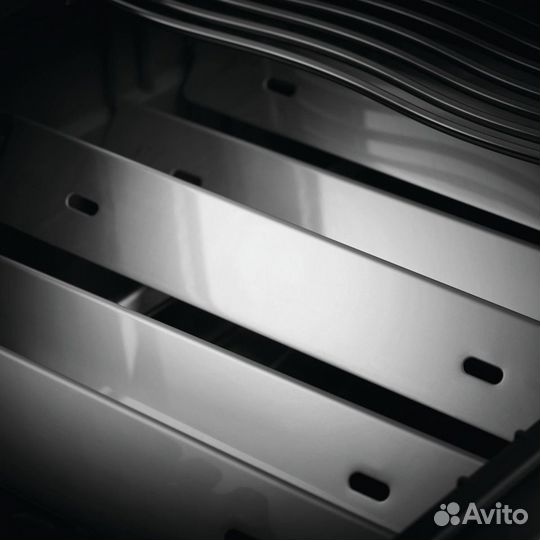 Газовый гриль Napoleon Rogue 625 SE. Стальной