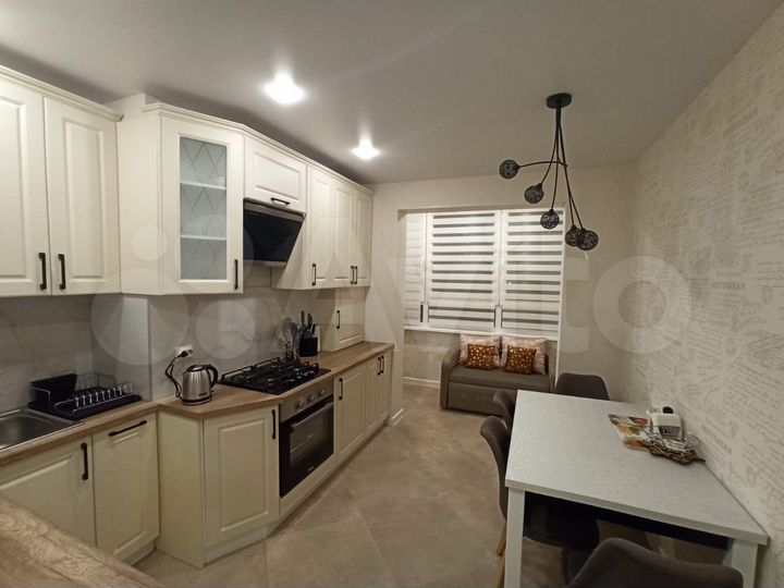 2-к. квартира, 55 м², 3/9 эт.