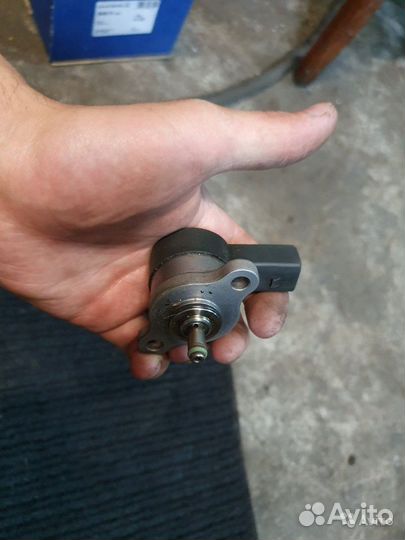 Клапан регулировки давления топлива mercedes om611