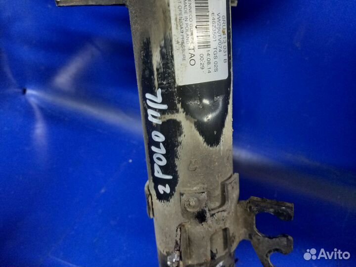 Стойка амортизатора переднего (в сборе) Volkswagen