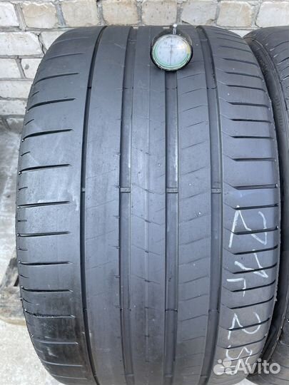 Pirelli P Zero 325/30 R21