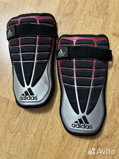 Щитки футбольные Adidas