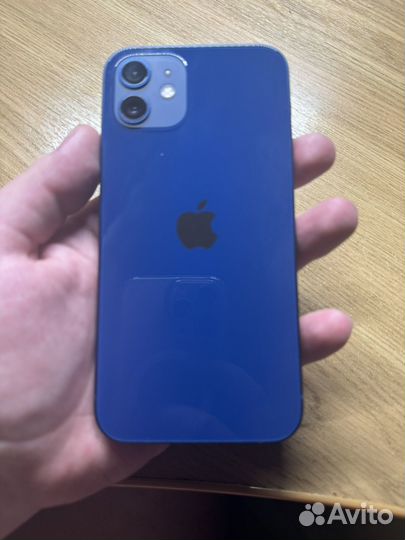 iPhone 12, 64 ГБ