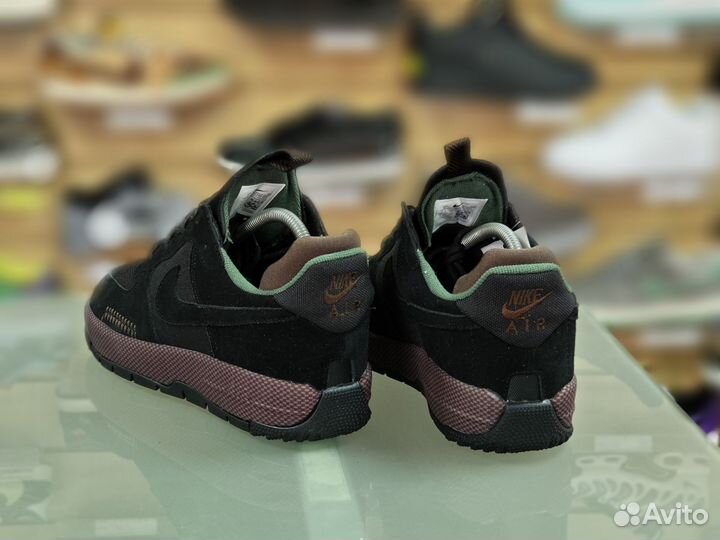 Кроссовки Nike