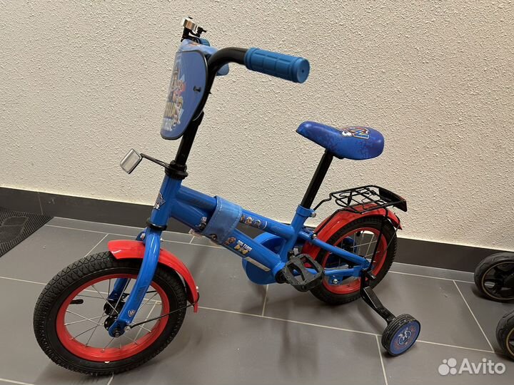 Детский велосипед четырехколесный