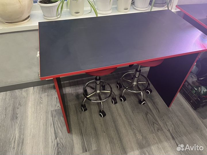 Компьютерный стол игровой