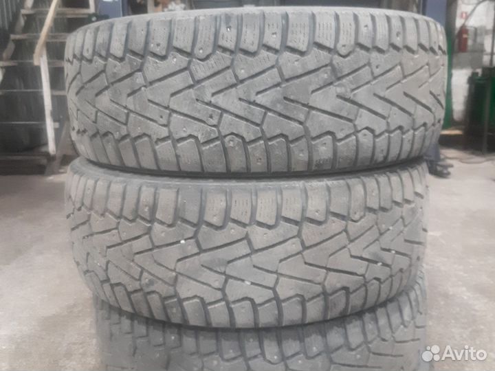 Pirelli Ice Zero 225/60 R17