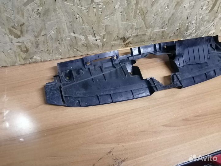 Накладка замка капота Subaru Forester 5 SK