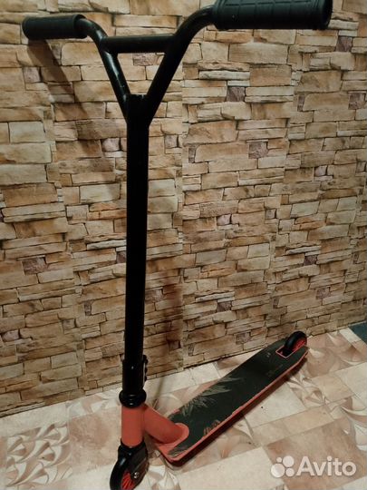 Трюковой самокат