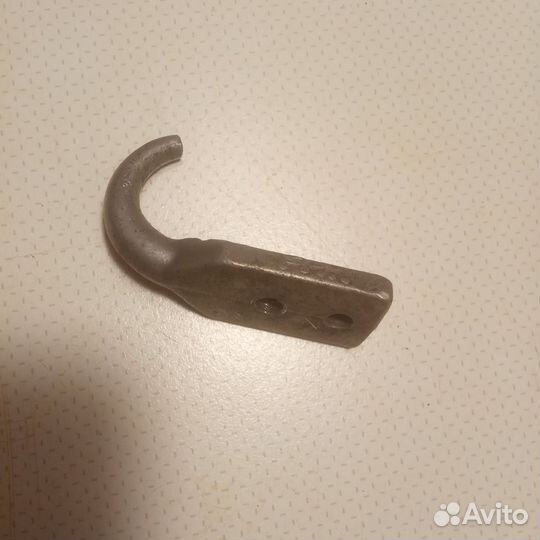 Крючок бардачка Вятка Электрон