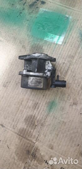 Вакуумный насос 8200072985 Renault traffic 1.9dci