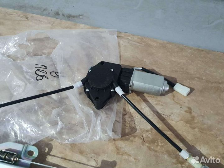 Стеклоподемник Ваз 2114 2115 Электро Левый