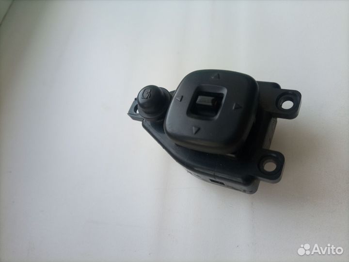 Блок управления зеркалами Mazda