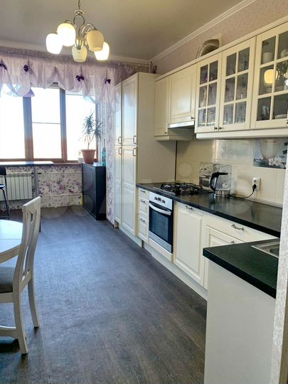 3-к. квартира, 89,4 м², 4/8 эт.