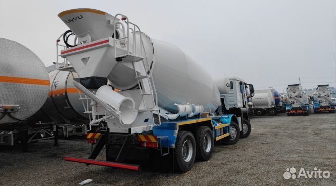 Автобетоносмеситель SITRAK C7H 8×4, 2023