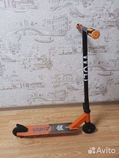 Трюковой самокат Novatrack Wolf