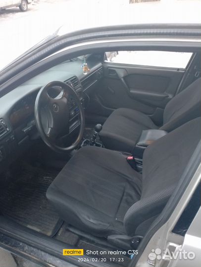 Opel Vectra 1.6 МТ, 1990, 33 333 км