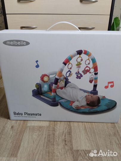 Развивающий коврик с пианино