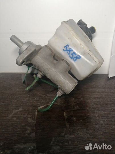 Главный тормозной цилиндр Renault Logan LS0 K7J