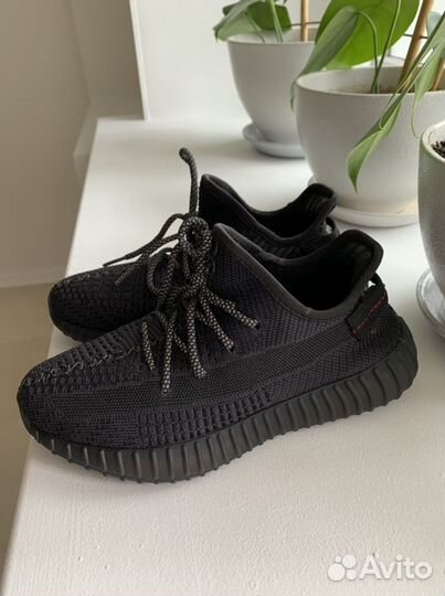 Кроссовки adidas yeezy boost